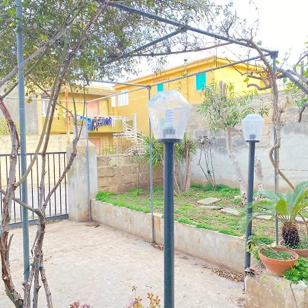 Holidays House Sampieri