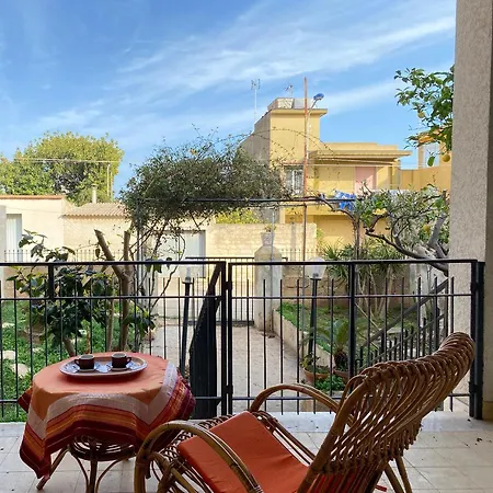 Holidays House * Sampieri